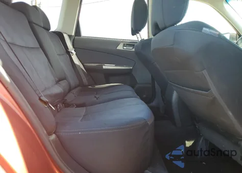 2010 Subaru Forester 2.5X Premium z USA, uszkodzony, nr VIN JF2SH6CC2AH796703